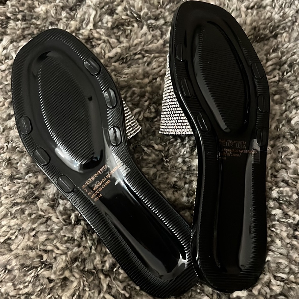 Steve Madden Jocelyn rhinestone sandals - Picture 2 of 2